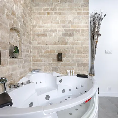 Mykeypers - Lovely Studio With Jacuzzi Paris Exterior photo