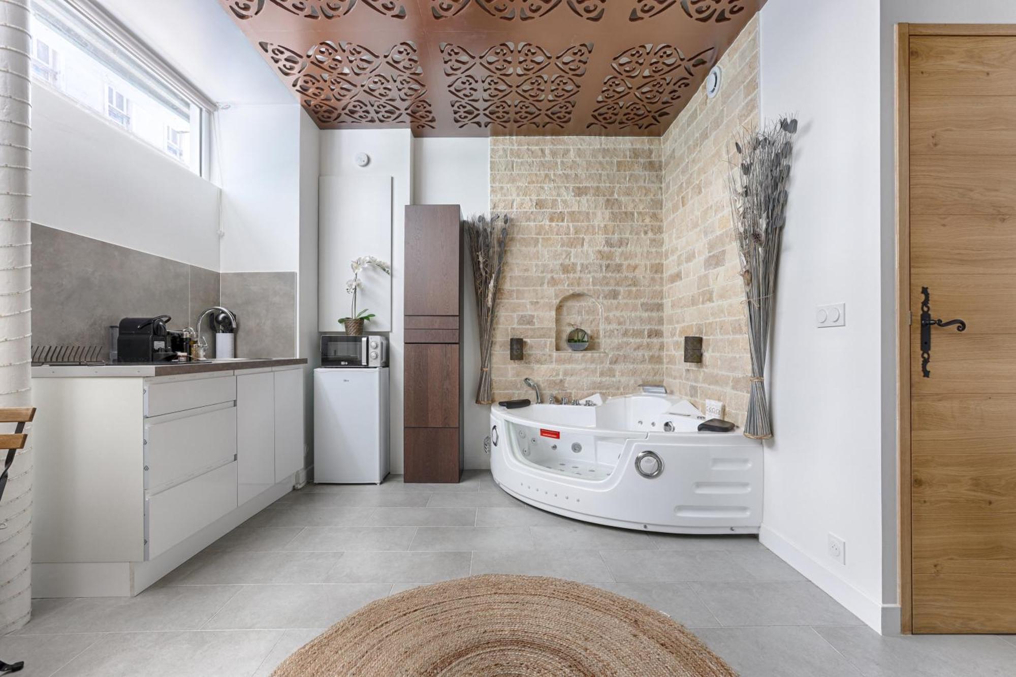 Mykeypers - Lovely With Jacuzzi Apartamento París